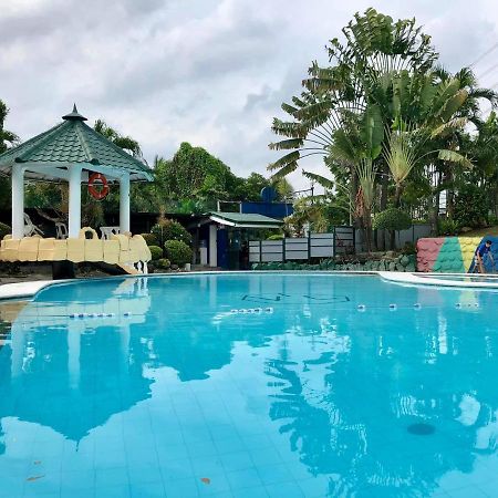 V Resort Dasma Dasmarinas Ngoại thất bức ảnh