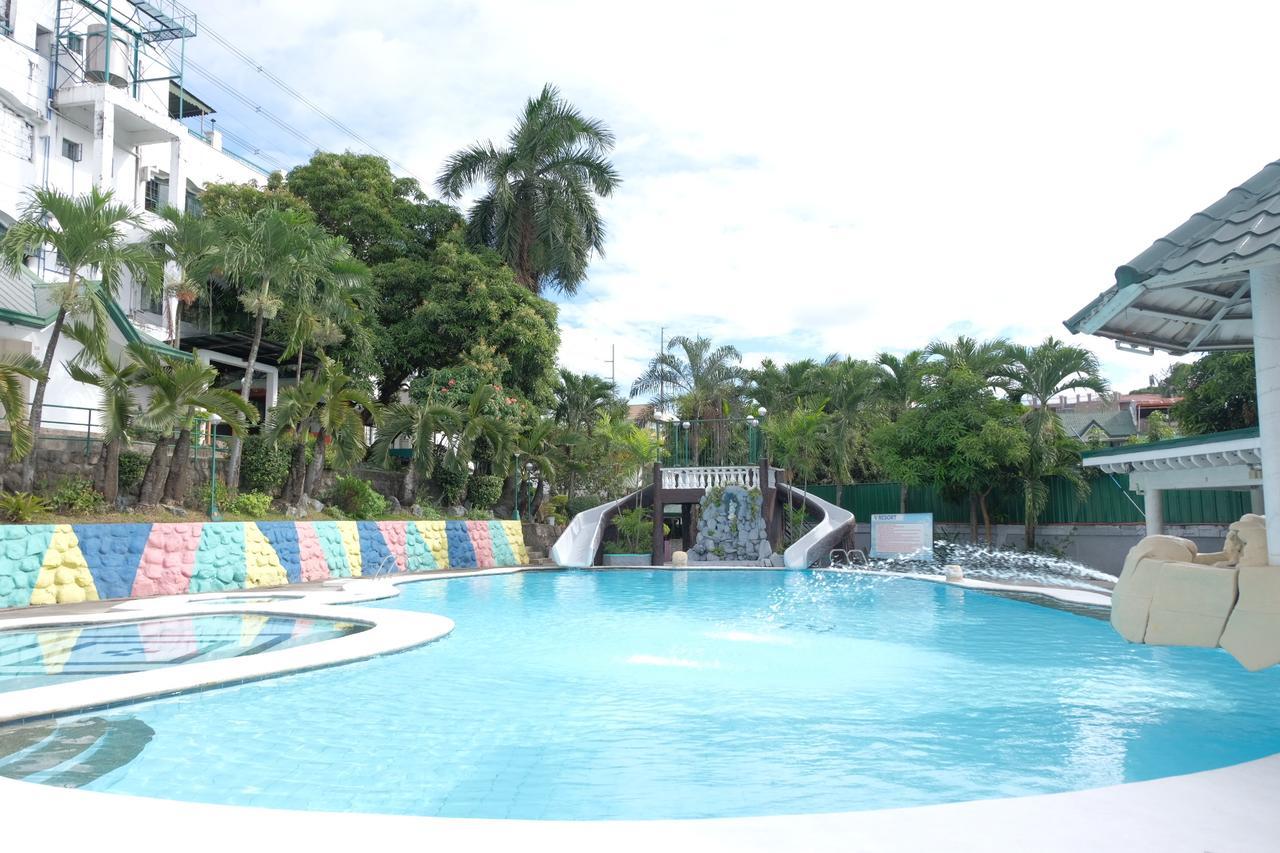 V Resort Dasma Dasmarinas Phòng bức ảnh