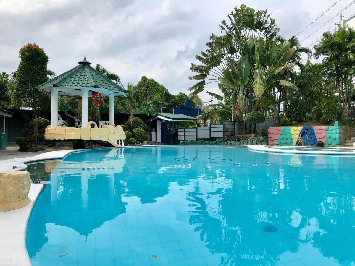 V Resort Dasma Dasmarinas Ngoại thất bức ảnh